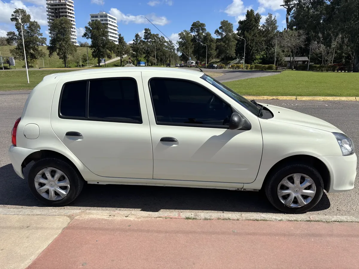 Renault Clio 1.2 Mío Expression Pack I558911258981847046