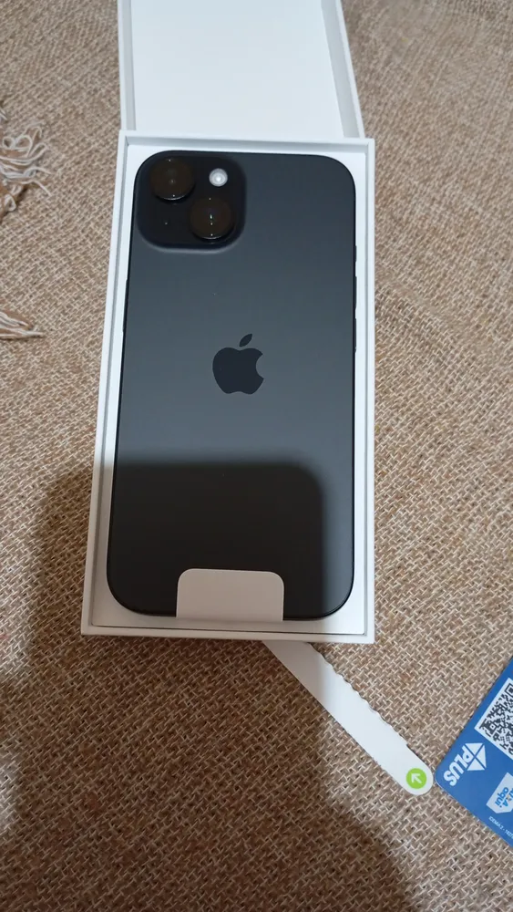 iPhone 15 本体　256GB Apple iPhone 15 (256 GB) - Preto | Parcelamento sem juros