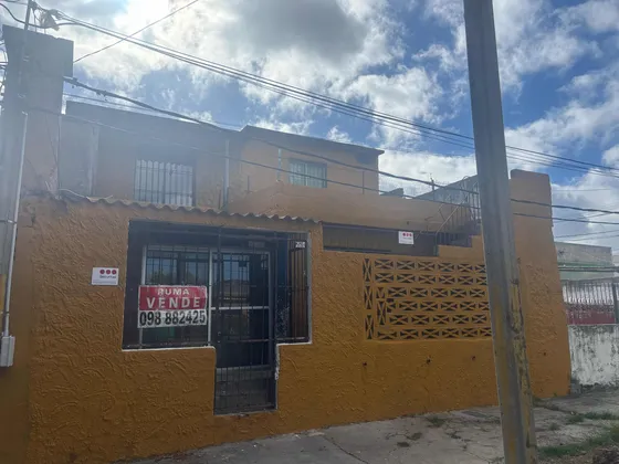 Plaza Lafone Próxima Ph Independiente Baño Y Coc. Nuevos