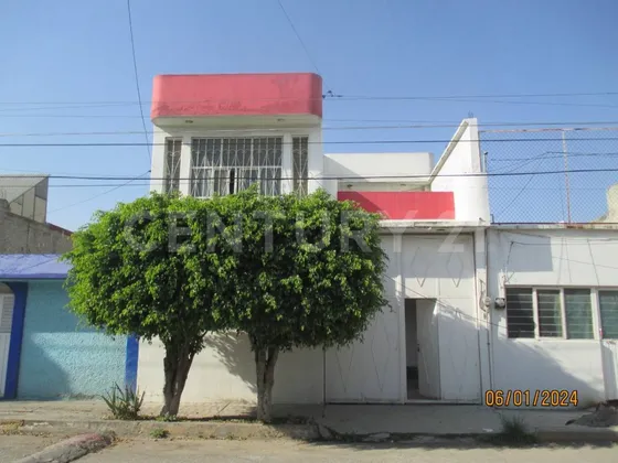 Casa En Venta En Jardines De Morelos, Ecatepec De Morelos