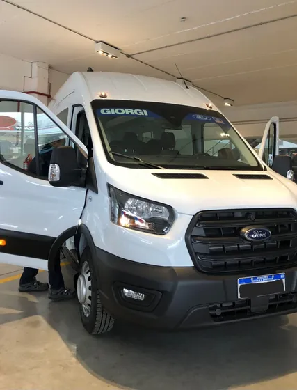 Ford Transit 2.0 Minibus 17+1 460e