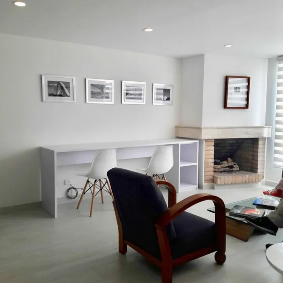 Apartamento Antiguo Country / Parque Del Virrey