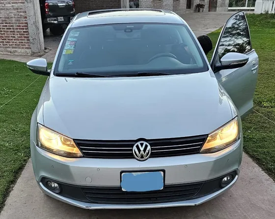 Volkswagen Vento 2.5 Luxury 170cv