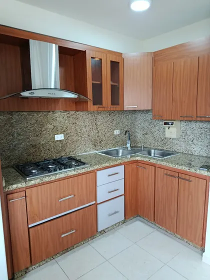 Apartamento En Alquiler En Valencia Los Mangos Con Condominio Incluido