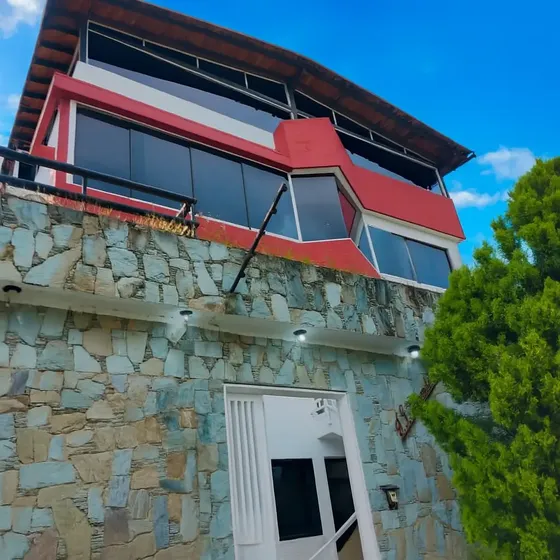 Casa En Venta Bella Vista Remodelada Tanto Para Uso Comercial Como Residencial 26-7489fp
