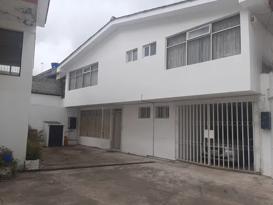 Casa Grande Y Bonita 301m Construida.