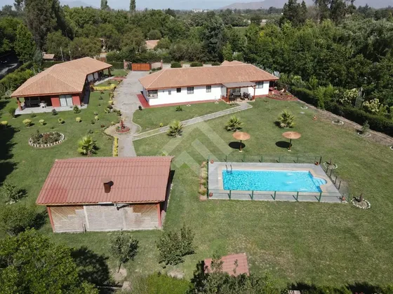 Casa En Venta De 9 Dorm. En Peñaflor, Berlín Colonia Alemana