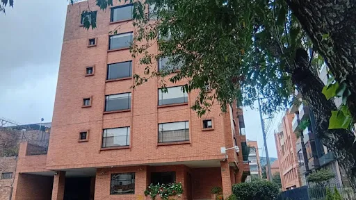 Apartamento En Arriendo Santa Barbara 90-72999