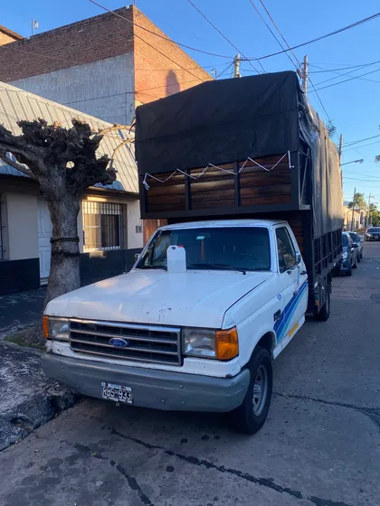 Ford F-100 3.2