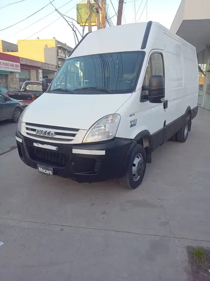 Iveco Daily 3.0 Furgon 55c16 H3 155cv 17.2m3 3950