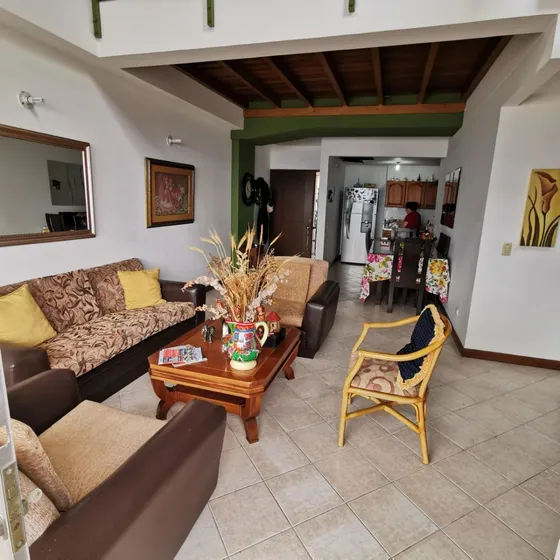 Apartamento Penthouse En Venta En El Poblado, Loma Del Indio, Con La Mejor Vista A Toda La Ciudad.