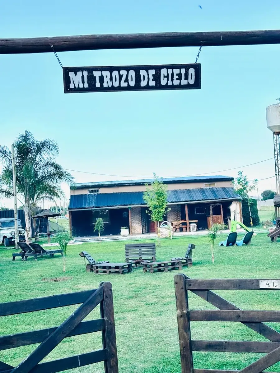 Fully Equipped Ranch for 10 People, Bungalows for Four or Two