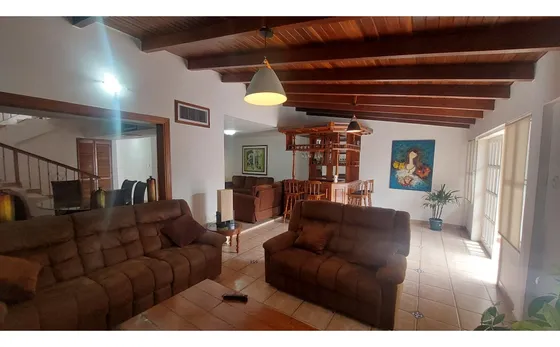 Townhouse Urb. La Lagunita Sector Tipuro Maturin Ve13-034st-lfaj