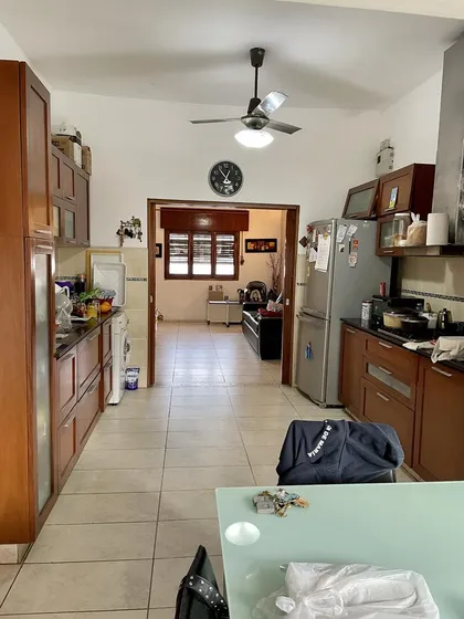 Venta Casa 3 Dormitorios Y Local Esquina - Barrio General Bustos, Córdoba