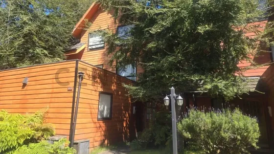 Townhouse 5d 4b En Condominio Privado Sector Oriente Pucon