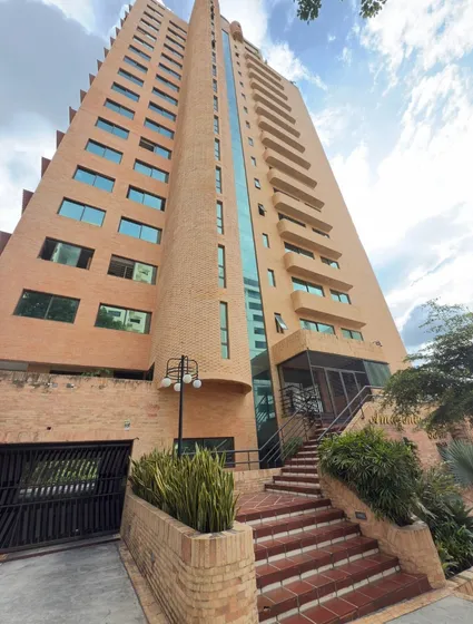 Apartamento En Venta En El Bosque. Pozo Y Planta 100%. Cod A 283319.
