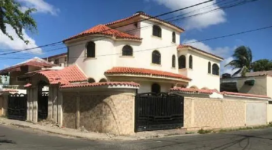 Venta Casa Lucerna