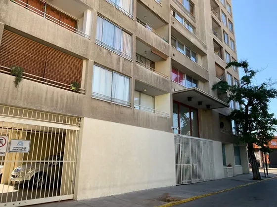 Departamento A Pasos De Av. Perú