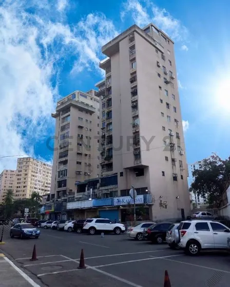 Estas En Búsqueda De Una Espaciosa Oficina En Zona Céntrica De Maracay?