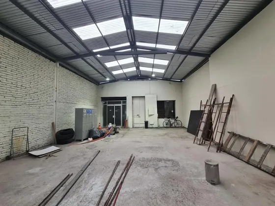 Venta Galpon Bodega Comercial 267 M2 Portugal Av Matta