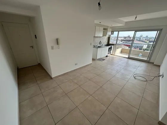 Departamento 2 Ambientes C/cochera - Valentín Alsina