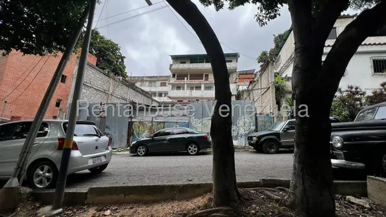 LG Vendo El Terreno Mas Barato De La Urb. Valle Arriba Oportunidad Única !