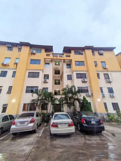 Apartamento En El Conj Resd Ventuari Paraparal Jcrc