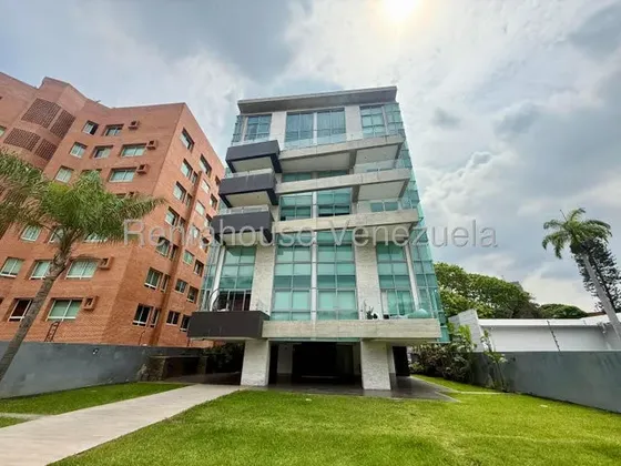Apartamento En Venta Mls 26-16768 La Castellana 80m2 1hab 2baños E.n
