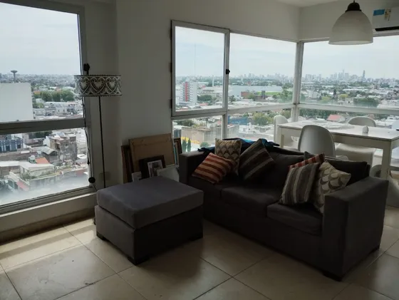 Excelente Departamento Sobre Av Galicia