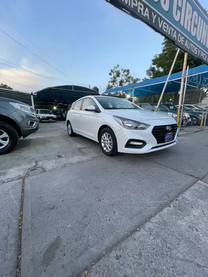 Hyundai Accent 1.6 Hb Gl Mt