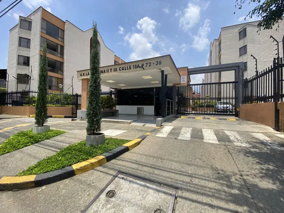 Apartamento En Venta En Capri. Cod V8014659