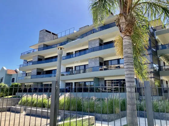 Alquiler Apartamento Av De Las Americas 2 Dormitorios Suite Carrasco Este