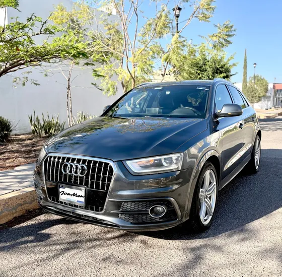 Audi Q3 2.0 S-line At