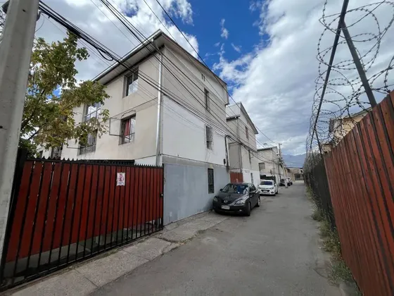 Se Vende Depto Cerca Metro Santa Rosa, Villa El Pilar