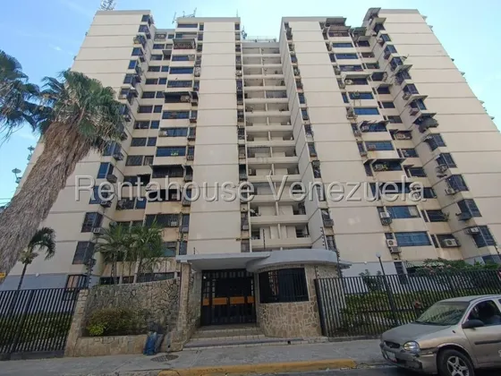 En Aluqiler En San Jacinto Apartamento Amoblado Gas Directo Pozo De Agua Piso Bajo Estef 25-15655