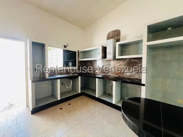 Rent-a-house Vende Bella Casa, Pozo De Agua, Conjunto Residencial Casanova, Palo Negro, Estado Aragua, 25-17974 Gf