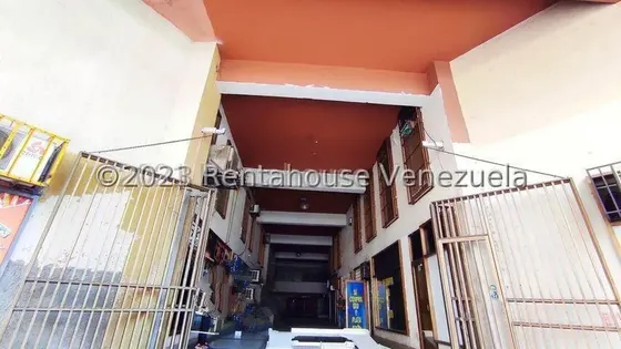 Local En Venta Maracay Centro 25-15875 Yb