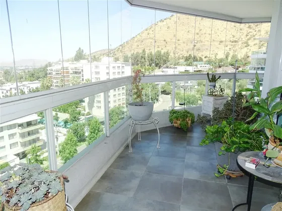 Departamento En Venta De 4 Dorm. En Huechuraba