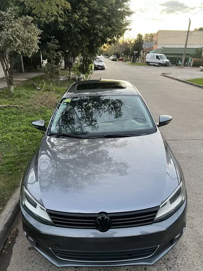 Volkswagen Vento 2.0 Sportline Tsi 200cv