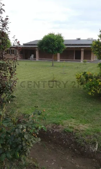 Venta De Casa 3 Ambientes En Rama Caída