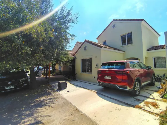 San Bernardo Casa Laguna Los Condores 3d+3b+2e En Venta