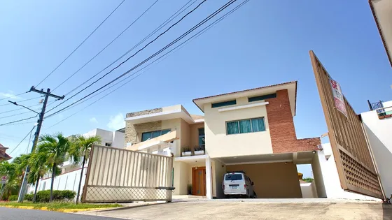 Se Vende - Casa En Residenciar De Lujo Y Exclusividad.