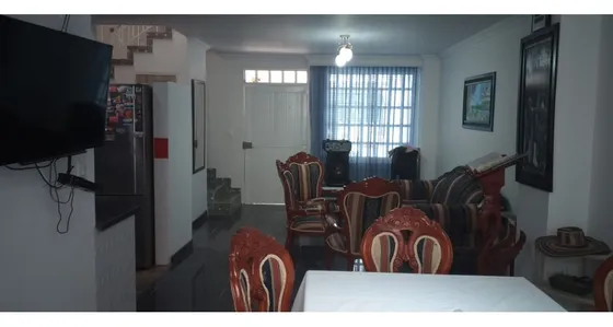 Venta De Casa De 300mtrs2 En Valle Del Lili, Sur De Cali 5530.