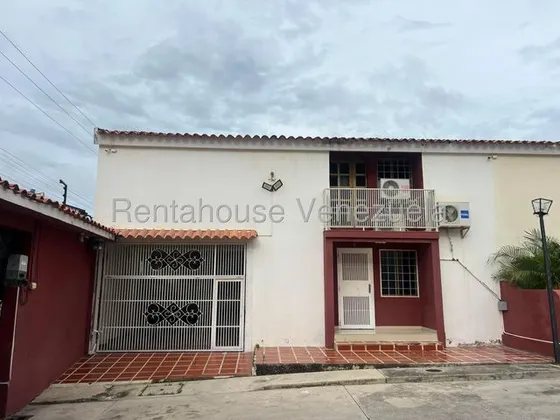 Milagros Inmuebles Casa Venta Cabudare Lara Zona Centro Economica Residencial Economico Código Inmobiliaria Rent-a-house  25-22397
