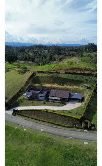 Se Vende Finca Via La Ceja Rionegro Parcelación 
