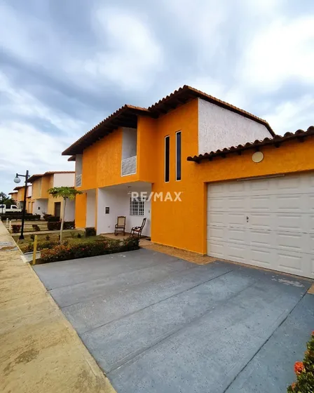 Th En Conjunto Residencial Tierra Del Sol, Isla De Margarita