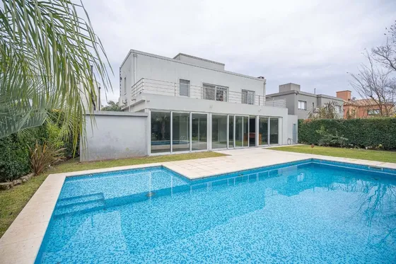 Alquiler Casa Premium Haras Maria Victoria Moreno