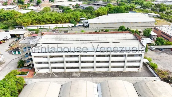 Se  Vende Galpón Comercial En Guatire Dmh 25-13834