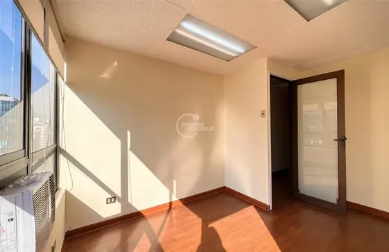 Oficina En Venta Metro Tobalaba