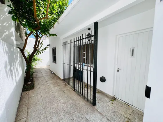 Ph De Dos Ambientes En Venta, En Béccar.